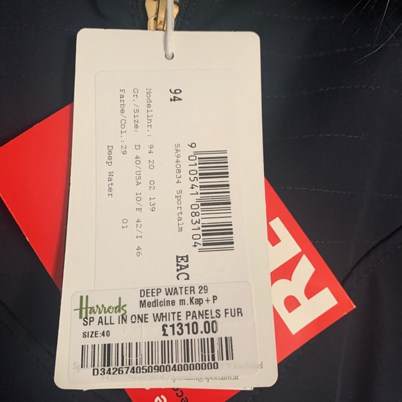 The Sportalm Ski Suit with Real Fur NWT, size 10 - Picture 3 of 13